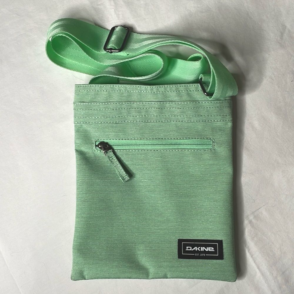 EUC Dakine Jive Crossbody Bag Light Green
